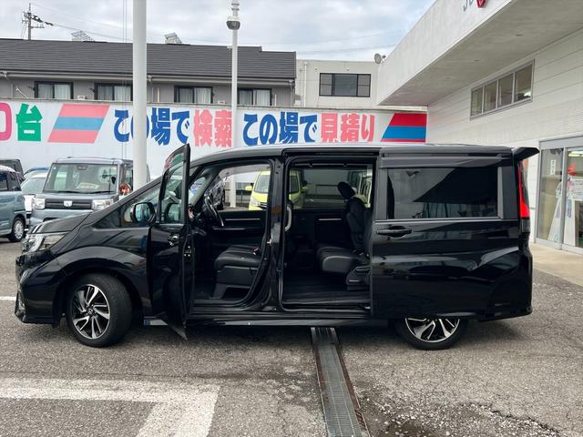 ステップワゴンスパーダ スパーダクールスピリットホンダセンシング後期ナビ後席モニター　後期最終型　ホンダセンシング　アダプティブクルコン　両側パワースライドドア　パドルシフト　純正１０インチナビ　フルセグ　後席フリップダウンモニター　バックカメラ　ビルトインＥＴＣ　半革シート　試乗ＯＫ（14枚目）