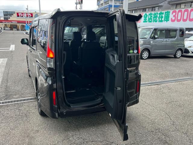ステップワゴンスパーダ スパーダクールスピリットホンダセンシング後期ナビ後席モニター　後期最終型　ホンダセンシング　アダプティブクルコン　両側パワースライドドア　パドルシフト　純正１０インチナビ　フルセグ　後席フリップダウンモニター　バックカメラ　ビルトインＥＴＣ　半革シート　試乗ＯＫ（27枚目）