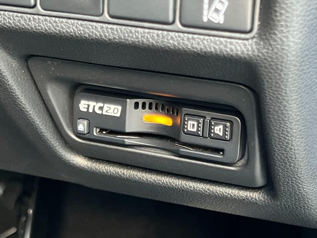 ステップワゴンスパーダ スパーダクールスピリットホンダセンシング後期ナビ後席モニター　後期最終型　ホンダセンシング　アダプティブクルコン　両側パワースライドドア　パドルシフト　純正１０インチナビ　フルセグ　後席フリップダウンモニター　バックカメラ　ビルトインＥＴＣ　半革シート　試乗ＯＫ（70枚目）