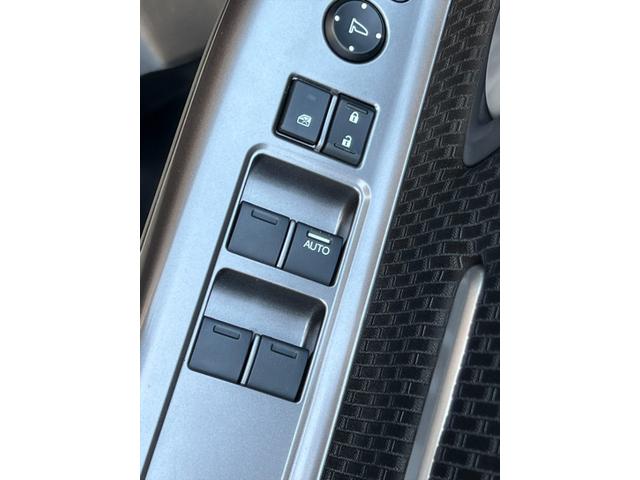 ステップワゴンスパーダ スパーダクールスピリットホンダセンシング後期ナビ後席モニター　後期最終型　ホンダセンシング　アダプティブクルコン　両側パワースライドドア　パドルシフト　純正１０インチナビ　フルセグ　後席フリップダウンモニター　バックカメラ　ビルトインＥＴＣ　半革シート　試乗ＯＫ（72枚目）