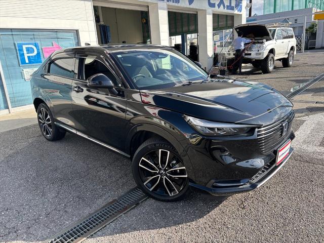 ヴェゼル ｅ：ＨＥＶ　Ｚホンダセンシング☆ＣＭＢＳ☆ＬＫＡ☆９型ナビ　ホンダセンシング☆ＣＭＢＳ☆ＬＫＡ☆アダプティブクルコン☆ＢＳＭ☆９型ナビ☆バックカメラ☆ブルートゥース☆シートヒーター☆ＥＴＣ☆前後ドラレコ☆ハーフレザー☆パワーリアゲート☆コーナーソナー☆試乗ＯＫ（5枚目）