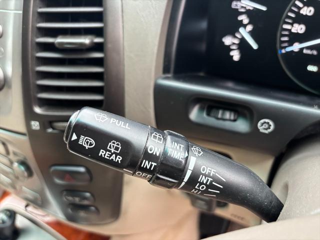 ランドクルーザー１００ ＶＸリミテッド４ＷＤバン登録リフトＵＰディーゼルターボ後期型　後期　１オーナー　ディーゼル　リフトＵＰ　オーバーフェンダー　ＺＺＹＺＸアルミ　ＢＦグッドリッチ３７×１３．５Ｒ１８　ＪＡＯＳバンパーガード　ガナドールマフラー　アイバワークスルーフラック　デフロック（31枚目）
