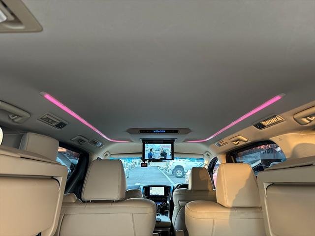 TOYOTA ALPHARD 2.5G