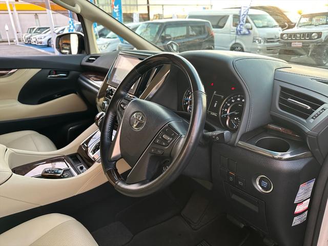 TOYOTA ALPHARD 2.5G