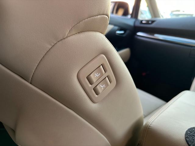 TOYOTA ALPHARD 2.5G