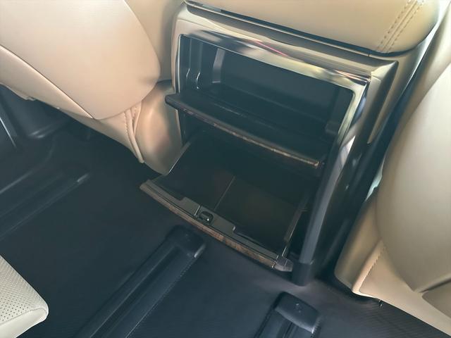 TOYOTA ALPHARD 2.5G