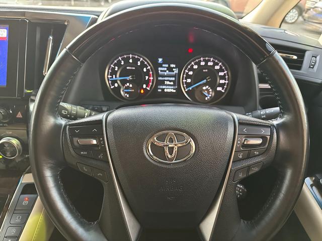 TOYOTA ALPHARD 2.5G