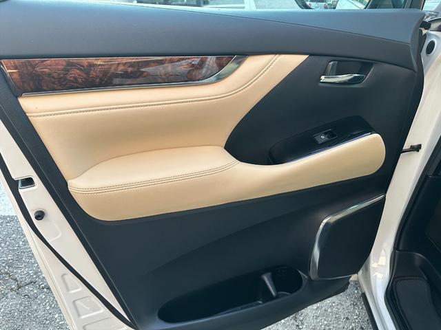 TOYOTA ALPHARD 2.5G