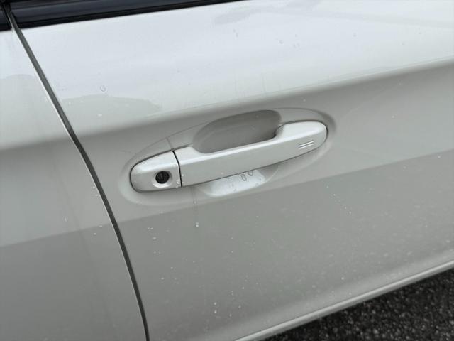 インプレッサスポーツ １．６ｉ－Ｌアイサイト４ＷＤ☆アイサイト☆ナビＴＶ☆Ｂカメラ　パドルシフト　ブレーキアシスト　アダプティブクルーズコントロール　ＢＳＭ　メモリーナビ　フルセグ　Ｂｌｕｅｔｏｏｔｈ　バックカメラ　オートＬＥＤライト　スマートキー　電動パーキングブレーキ　試乗ＯＫ（16枚目）