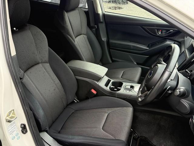 インプレッサスポーツ １．６ｉ－Ｌアイサイト４ＷＤ☆アイサイト☆ナビＴＶ☆Ｂカメラ　パドルシフト　ブレーキアシスト　アダプティブクルーズコントロール　ＢＳＭ　メモリーナビ　フルセグ　Ｂｌｕｅｔｏｏｔｈ　バックカメラ　オートＬＥＤライト　スマートキー　電動パーキングブレーキ　試乗ＯＫ（19枚目）