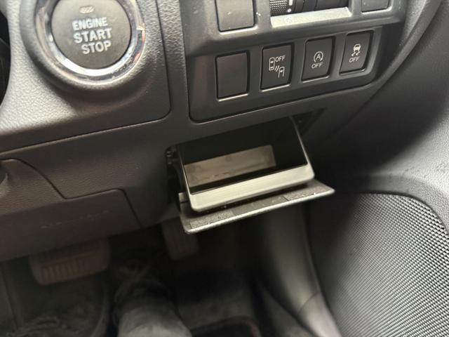 インプレッサスポーツ １．６ｉ－Ｌアイサイト４ＷＤ☆アイサイト☆ナビＴＶ☆Ｂカメラ　パドルシフト　ブレーキアシスト　アダプティブクルーズコントロール　ＢＳＭ　メモリーナビ　フルセグ　Ｂｌｕｅｔｏｏｔｈ　バックカメラ　オートＬＥＤライト　スマートキー　電動パーキングブレーキ　試乗ＯＫ（45枚目）