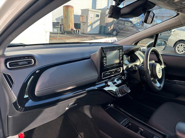 アクア Ｇトヨタセーフティセンス　ＬＫＡ　レーダークルコン　純正ナビ　トヨタセーフティセンス　レーンキープ　レーダークルーズコントロール　純正ディスプレイ　Ｂｌｕｅｔｏｏｔｈ　ミラキャスト　バックカメラ　オートＬＥＤライト　オートハイビーム　ドラレコ　試乗ＯＫ（70枚目）