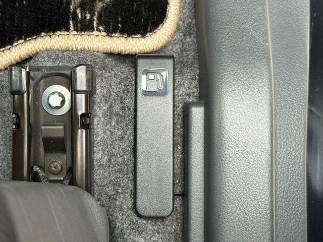 スペーシアカスタム Ｊスタイルレーダーブレーキサポート　両側パワスラ　ドラレコ　レーダーブレーキサポート　両側パワースライドドア　前席シートヒーター　スマートキー　プッシュスタート　前後ドラレコ　オートＨＩＤライト　フォグランプ　後席ロールサンシェード　試乗ＯＫ（45枚目）