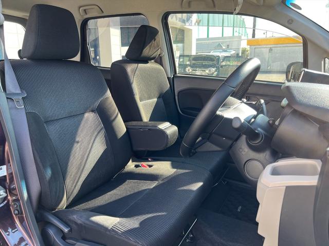 ムーヴ ＸリミテッドＩＩ　スマートアシスト　ＬＫＡ　オートハイビーム　スマートアシスト　レーンキープ　横滑り防止　オートハイビーム　純正メモリーナビ　フルセグ　バックカメラ　Ｂｌｕｅｔｏｏｔｈ　シートヒーター　ＥＴＣ　オートＬＥＤライト　スマートキー　試乗ＯＫ（19枚目）