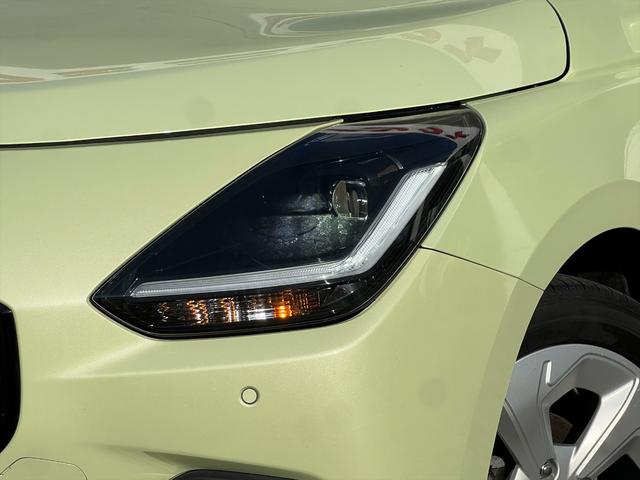 スイフト ハイブリッドデュアルカメラブレーキ　アダプティブクルコン　デュアルセンサーブレーキ２　アダプティブクルーズコントロール　レーンキープ　純正９インチナビ　フルセグ　全方位カメラ　ＢＳＭ　前後ドラレコ　ＬＥＤライト　前席シートヒーター　ビルトインＥＴＣ　試乗ＯＫ（14枚目）