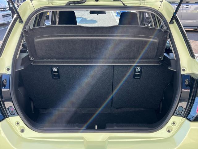 スイフト ハイブリッドデュアルカメラブレーキ　アダプティブクルコン　デュアルセンサーブレーキ２　アダプティブクルーズコントロール　レーンキープ　純正９インチナビ　フルセグ　全方位カメラ　ＢＳＭ　前後ドラレコ　ＬＥＤライト　前席シートヒーター　ビルトインＥＴＣ　試乗ＯＫ（21枚目）