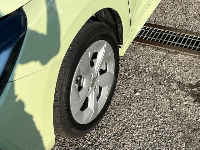 スイフト ハイブリッドデュアルカメラブレーキ　アダプティブクルコン　デュアルセンサーブレーキ２　アダプティブクルーズコントロール　レーンキープ　純正９インチナビ　フルセグ　全方位カメラ　ＢＳＭ　前後ドラレコ　ＬＥＤライト　前席シートヒーター　ビルトインＥＴＣ　試乗ＯＫ（53枚目）