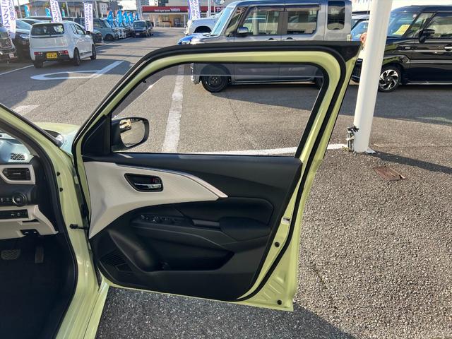 スイフト ハイブリッドデュアルカメラブレーキ　アダプティブクルコン　デュアルセンサーブレーキ２　アダプティブクルーズコントロール　レーンキープ　純正９インチナビ　フルセグ　全方位カメラ　ＢＳＭ　前後ドラレコ　ＬＥＤライト　前席シートヒーター　ビルトインＥＴＣ　試乗ＯＫ（60枚目）