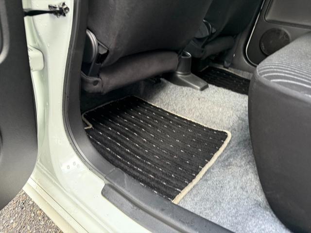 アルトワークス 5速マニュアル4WD純正RECAROメモリーナビ試乗OK 5速マニュアル 4WD ターボ 純正エアロ 純正KYB足回り 純正レカロシート メモリーナビ Bluetooth バックカメラ 前後ドラレコ ETC スマートキー オートHIDライト 試乗OK(29枚目)