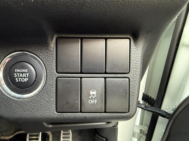 アルトワークス 5速マニュアル4WD純正RECAROメモリーナビ試乗OK 5速マニュアル 4WD ターボ 純正エアロ 純正KYB足回り 純正レカロシート メモリーナビ Bluetooth バックカメラ 前後ドラレコ ETC スマートキー オートHIDライト 試乗OK(70枚目)