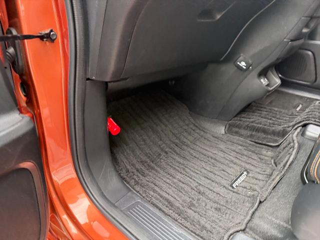 フリード+ハイブリッド ハイブリッド・クロスターホンダセンシングアダプティブクルコン ホンダセンシング CMBS アダプティブクルコン LKA 9型ナビTV Bカメラ ブルートゥース DVD再生 CD録音 両側パワスラ アップルカープレイ ハーフレザーシート ビルトインETC 試乗OK(25枚目)