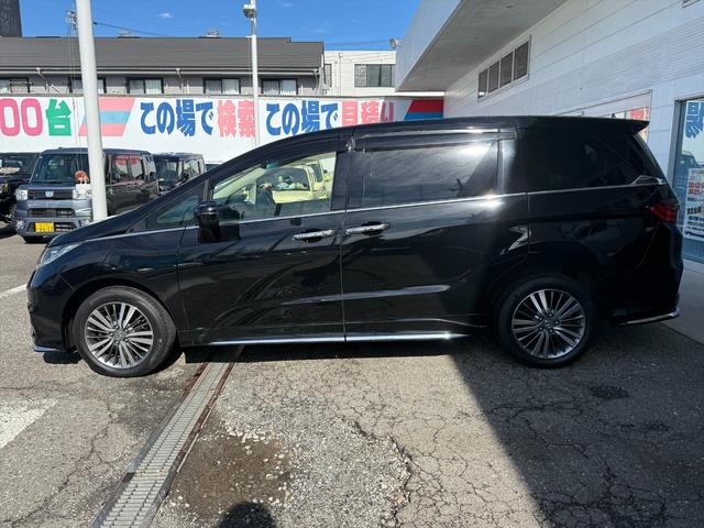 オデッセイ アブソルート・ＥＸホンダセンシング４ＷＤＬＫＡ純正９型ナビ　４ＷＤ　ホンダセンシング　ＣＭＢＳ　アダプティブクルコン　ＬＫＡ　純正９型ナビＴＶ　全方位カメラ　アップルカープレイ　ＨＤＭＩ　前後ドラレコ　ＥＴＣ　両側パワスラ　ＢＳＭ　ハーフレザーシート　試乗ＯＫ（5枚目）