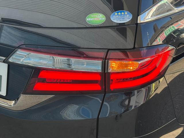 オデッセイ アブソルート・ＥＸホンダセンシング４ＷＤＬＫＡ純正９型ナビ　４ＷＤ　ホンダセンシング　ＣＭＢＳ　アダプティブクルコン　ＬＫＡ　純正９型ナビＴＶ　全方位カメラ　アップルカープレイ　ＨＤＭＩ　前後ドラレコ　ＥＴＣ　両側パワスラ　ＢＳＭ　ハーフレザーシート　試乗ＯＫ（17枚目）