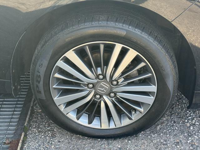 オデッセイ アブソルート・ＥＸホンダセンシング４ＷＤＬＫＡ純正９型ナビ　４ＷＤ　ホンダセンシング　ＣＭＢＳ　アダプティブクルコン　ＬＫＡ　純正９型ナビＴＶ　全方位カメラ　アップルカープレイ　ＨＤＭＩ　前後ドラレコ　ＥＴＣ　両側パワスラ　ＢＳＭ　ハーフレザーシート　試乗ＯＫ（18枚目）