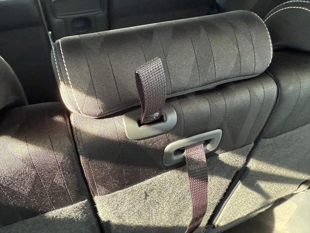 オデッセイ アブソルート・ＥＸホンダセンシング４ＷＤＬＫＡ純正９型ナビ　４ＷＤ　ホンダセンシング　ＣＭＢＳ　アダプティブクルコン　ＬＫＡ　純正９型ナビＴＶ　全方位カメラ　アップルカープレイ　ＨＤＭＩ　前後ドラレコ　ＥＴＣ　両側パワスラ　ＢＳＭ　ハーフレザーシート　試乗ＯＫ（37枚目）