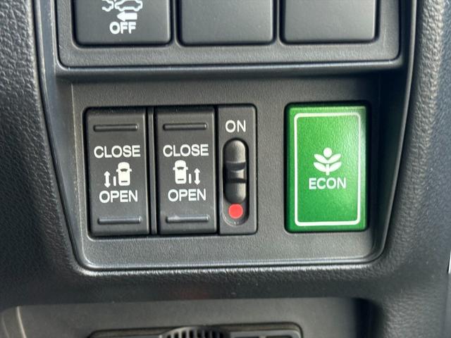 オデッセイ アブソルート・ＥＸホンダセンシング４ＷＤＬＫＡ純正９型ナビ　４ＷＤ　ホンダセンシング　ＣＭＢＳ　アダプティブクルコン　ＬＫＡ　純正９型ナビＴＶ　全方位カメラ　アップルカープレイ　ＨＤＭＩ　前後ドラレコ　ＥＴＣ　両側パワスラ　ＢＳＭ　ハーフレザーシート　試乗ＯＫ（57枚目）