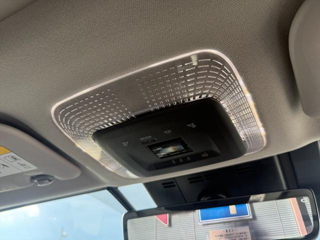 プリウス Z4WDサンルーフ純正12.3型ナビTV全方位カメラ試乗OK 4WD ムーンルーフ レザーシート トヨタセーフティセンス プリクラッシュセーフティ BSM レーダークルコン 純正12.3型ナビTV Bluetooth パノラマモニター パーキングアシスト ETC(34枚目)