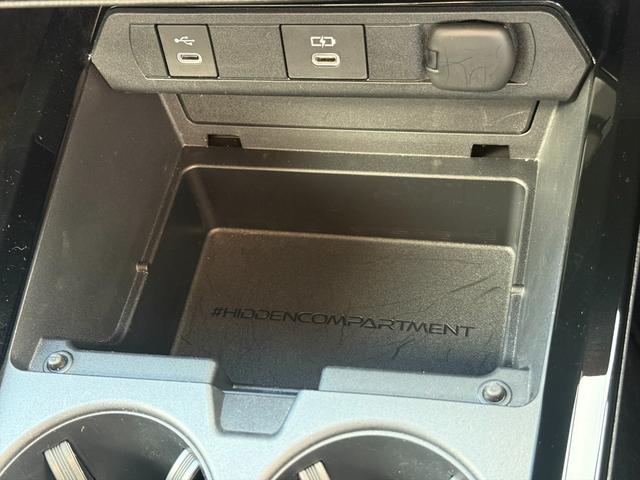 プリウス Z4WDサンルーフ純正12.3型ナビTV全方位カメラ試乗OK 4WD ムーンルーフ レザーシート トヨタセーフティセンス プリクラッシュセーフティ BSM レーダークルコン 純正12.3型ナビTV Bluetooth パノラマモニター パーキングアシスト ETC(59枚目)