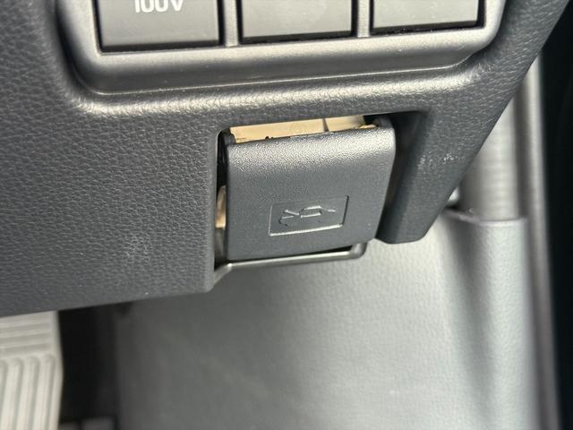 プリウス Z4WDサンルーフ純正12.3型ナビTV全方位カメラ試乗OK 4WD ムーンルーフ レザーシート トヨタセーフティセンス プリクラッシュセーフティ BSM レーダークルコン 純正12.3型ナビTV Bluetooth パノラマモニター パーキングアシスト ETC(62枚目)