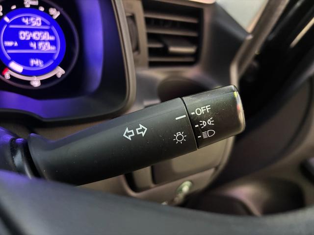 フィット 13G・Fパッケージ 純正ナビTV スマートキー 試乗OK 純正インターナビ 地デジTV ブルートゥース DVD再生 スマートキー プッシュスタート ETC アイドリングストップ 電格ミラー VSA ECON オートエアコン ヘッドライトレベライザー 試乗OK(38枚目)