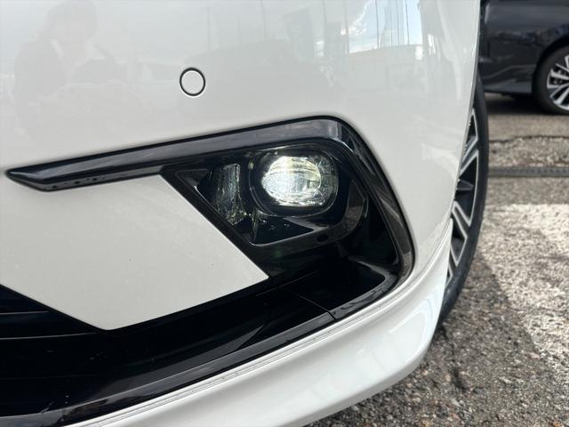 フィット e:HEVリュクス モデューロフルエアロ ホンダセンシング ModuloエアロFSR ホンダセンシング アダプティブクルーコントロール 純正9インチナビ フルセグ バックカメラ Bluetooth ビルトインETC 前後ドラレコ シートヒーター 試乗OK(14枚目)