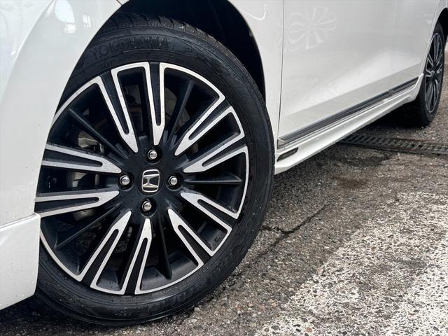 フィット e:HEVリュクス モデューロフルエアロ ホンダセンシング ModuloエアロFSR ホンダセンシング アダプティブクルーコントロール 純正9インチナビ フルセグ バックカメラ Bluetooth ビルトインETC 前後ドラレコ シートヒーター 試乗OK(17枚目)