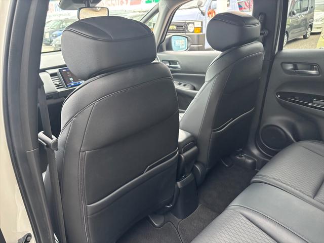 フィット e:HEVリュクス モデューロフルエアロ ホンダセンシング ModuloエアロFSR ホンダセンシング アダプティブクルーコントロール 純正9インチナビ フルセグ バックカメラ Bluetooth ビルトインETC 前後ドラレコ シートヒーター 試乗OK(22枚目)