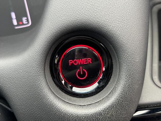 フィット e:HEVリュクス モデューロフルエアロ ホンダセンシング ModuloエアロFSR ホンダセンシング アダプティブクルーコントロール 純正9インチナビ フルセグ バックカメラ Bluetooth ビルトインETC 前後ドラレコ シートヒーター 試乗OK(44枚目)