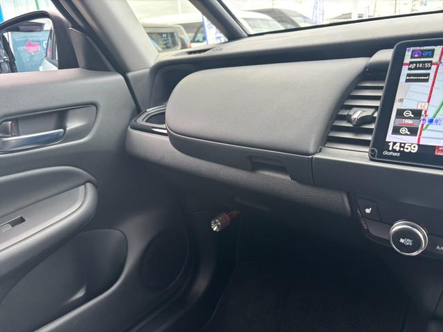 フィット e:HEVリュクス モデューロフルエアロ ホンダセンシング ModuloエアロFSR ホンダセンシング アダプティブクルーコントロール 純正9インチナビ フルセグ バックカメラ Bluetooth ビルトインETC 前後ドラレコ シートヒーター 試乗OK(62枚目)