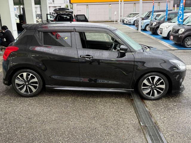 スイフト RSパドルシフト純正ナビTVローダウン純正アルミ試乗OK パドルシフト RSRダウンサス 純正メモリーナビTV オートLEDライト フォグランプ シートヒーター スマートキー プッシュスタート 純正アルミ 革巻きステアリング 試乗OK(11枚目)