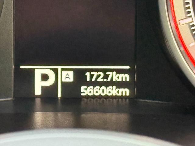 スイフト RSパドルシフト純正ナビTVローダウン純正アルミ試乗OK パドルシフト RSRダウンサス 純正メモリーナビTV オートLEDライト フォグランプ シートヒーター スマートキー プッシュスタート 純正アルミ 革巻きステアリング 試乗OK(19枚目)