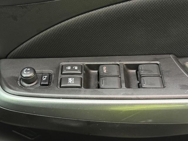 スイフト RSパドルシフト純正ナビTVローダウン純正アルミ試乗OK パドルシフト RSRダウンサス 純正メモリーナビTV オートLEDライト フォグランプ シートヒーター スマートキー プッシュスタート 純正アルミ 革巻きステアリング 試乗OK(20枚目)