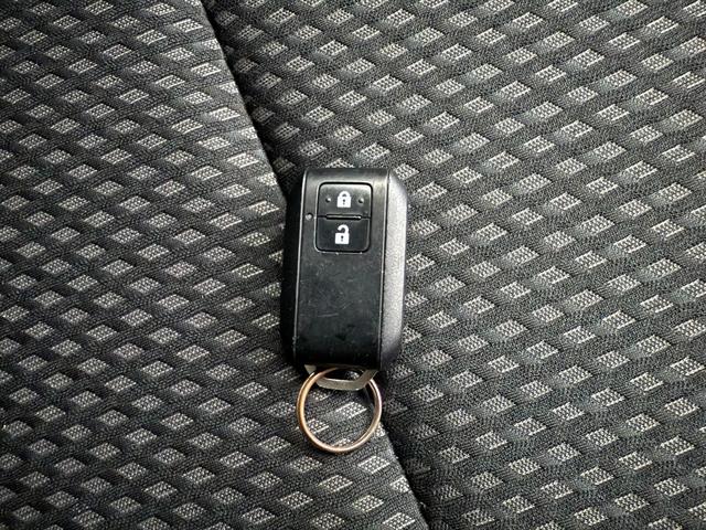 スイフト RSパドルシフト純正ナビTVローダウン純正アルミ試乗OK パドルシフト RSRダウンサス 純正メモリーナビTV オートLEDライト フォグランプ シートヒーター スマートキー プッシュスタート 純正アルミ 革巻きステアリング 試乗OK(38枚目)