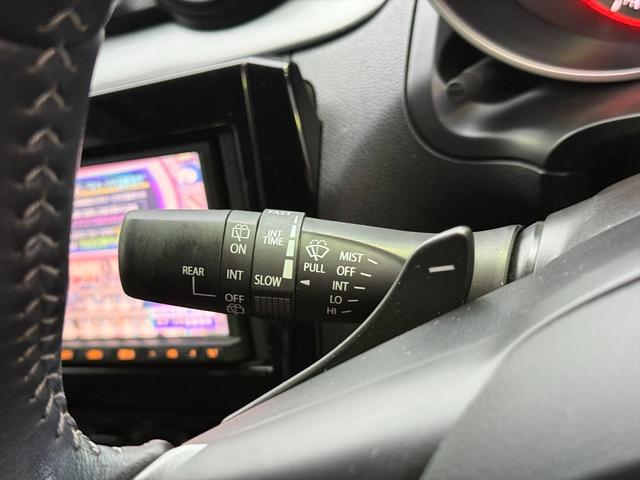 スイフト RSパドルシフト純正ナビTVローダウン純正アルミ試乗OK パドルシフト RSRダウンサス 純正メモリーナビTV オートLEDライト フォグランプ シートヒーター スマートキー プッシュスタート 純正アルミ 革巻きステアリング 試乗OK(65枚目)