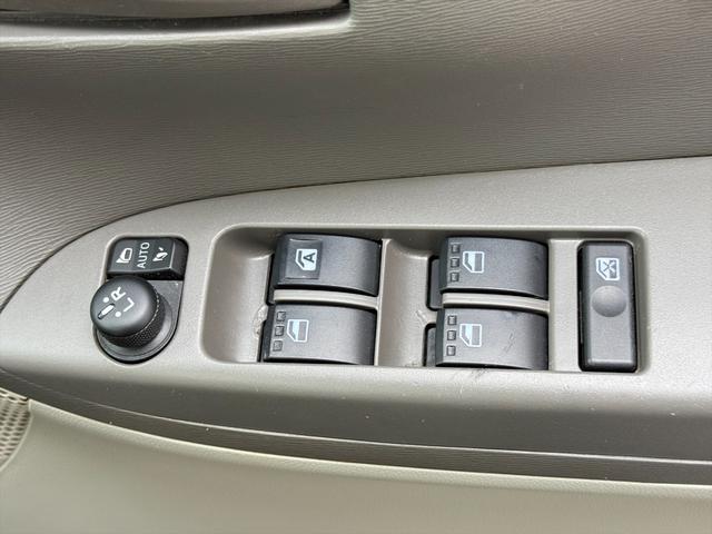 フェニックスではオンライン商談に取り組んでいます！お手持ちのスマホ、パソコンでＺＯＯＭアプリをインストールするだけで車輌がお家で見れて商談出来ます！詳しくはスタッフまで。