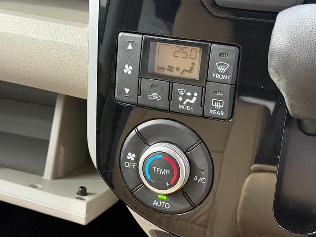 フェニックスではオンライン商談に取り組んでいます！お手持ちのスマホ、パソコンでＺＯＯＭアプリをインストールするだけで車輌がお家で見れて商談出来ます！詳しくはスタッフまで。