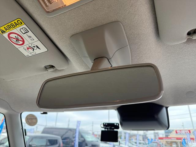 自動車保険の事ならフェニックスにお任せ♪◆保険専門部署があるから安心！◆事故・修理の相談、各種保険手続きは土日でもお電話がつながるので万が一の時でもすぐに対応させて頂きます！