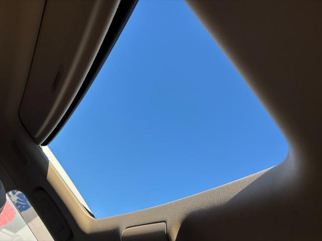 いつ、どこで、何が壊れるかは誰にも分かりません。そんな不安を解決！フェニックスでは２年２．４万キロの保証をご用意しております。