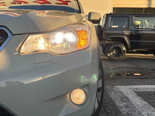 ＸＶハイブリッド ２．０ｉ－Ｌ　アイサイト４ＷＤ　アイサイト　レーンキープ　４ＷＤ　アイサイト　レーンキープ　アダプティブクルーズコントロール　メモリーナビＴＶ　Ｂｌｕｅｔｏｏｔｈ　バックカメラ　パワーシート　スマートキー　ＥＴＣ　ルーフレール　オートＨＩＤライト　試乗ＯＫ（12枚目）