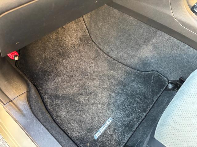 ＸＶハイブリッド ２．０ｉ－Ｌ　アイサイト４ＷＤ　アイサイト　レーンキープ　４ＷＤ　アイサイト　レーンキープ　アダプティブクルーズコントロール　メモリーナビＴＶ　Ｂｌｕｅｔｏｏｔｈ　バックカメラ　パワーシート　スマートキー　ＥＴＣ　ルーフレール　オートＨＩＤライト　試乗ＯＫ（19枚目）